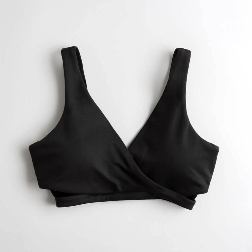 ❤️ CUTE GILLY HICKS BRA ❤️